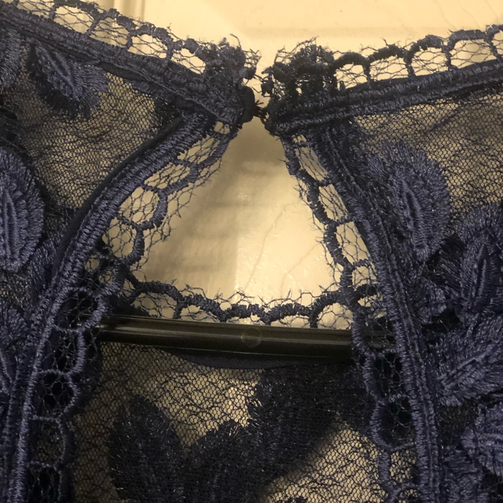 Dress - Picture 2 of 9